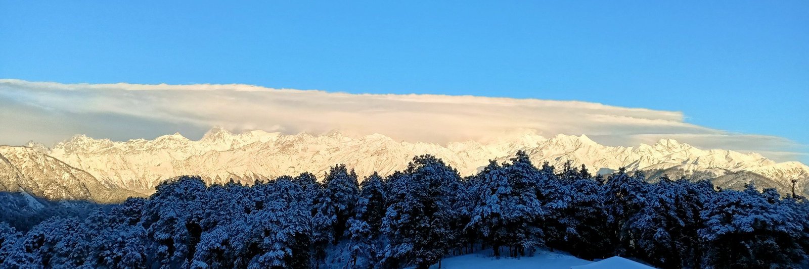 Dayara Bugyal Trek in March: Last Snow Month vs April