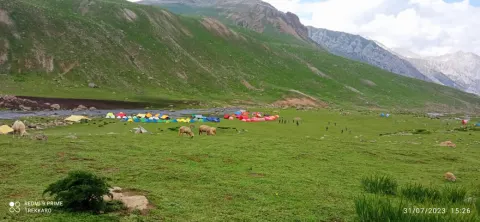 Kashmir Great Lakes Trek — photo 2 from a Trekkaro batch