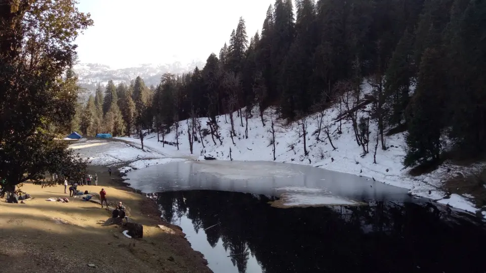 Kedarkantha juda ka talab frozen lake